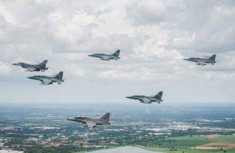 Cambodgia raportează atacuri aeriene thailandeze în timp ce cele două țări poartă discuții de pace