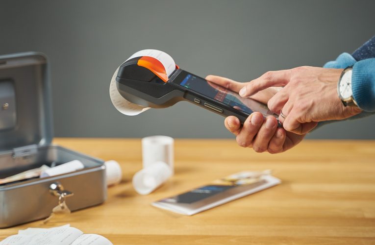 Casa de marcat virtuală: cum pot fi folosite telefonul, tableta sau calculatorul pentru încasare