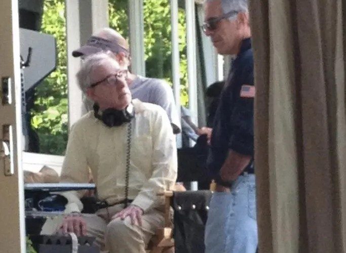Celebrul regizor Woody Allen spune că nu regretă prietenia cu Jeffrey Epstein