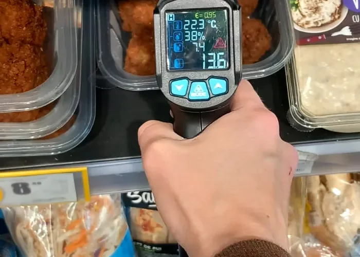 Controale ANPC: Produse alimentare expirate, mucegai și murdărie în magazine