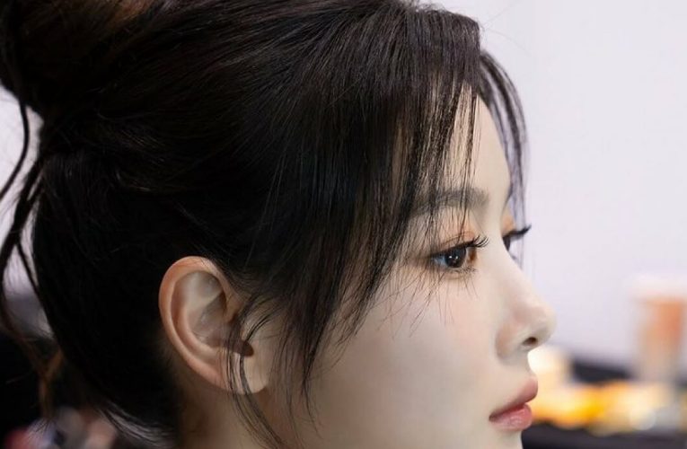 Cum va arăta părul în 2026: finisaje elegante, tunsori precise și revenirea stilului clasic