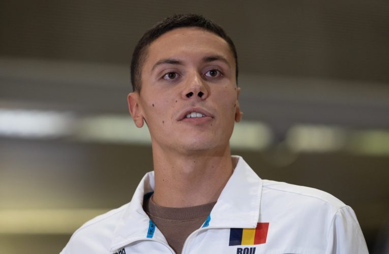 David Popovici nu ia pauză nici de Crăciun: a revenit la antrenamente imediat după sărbători