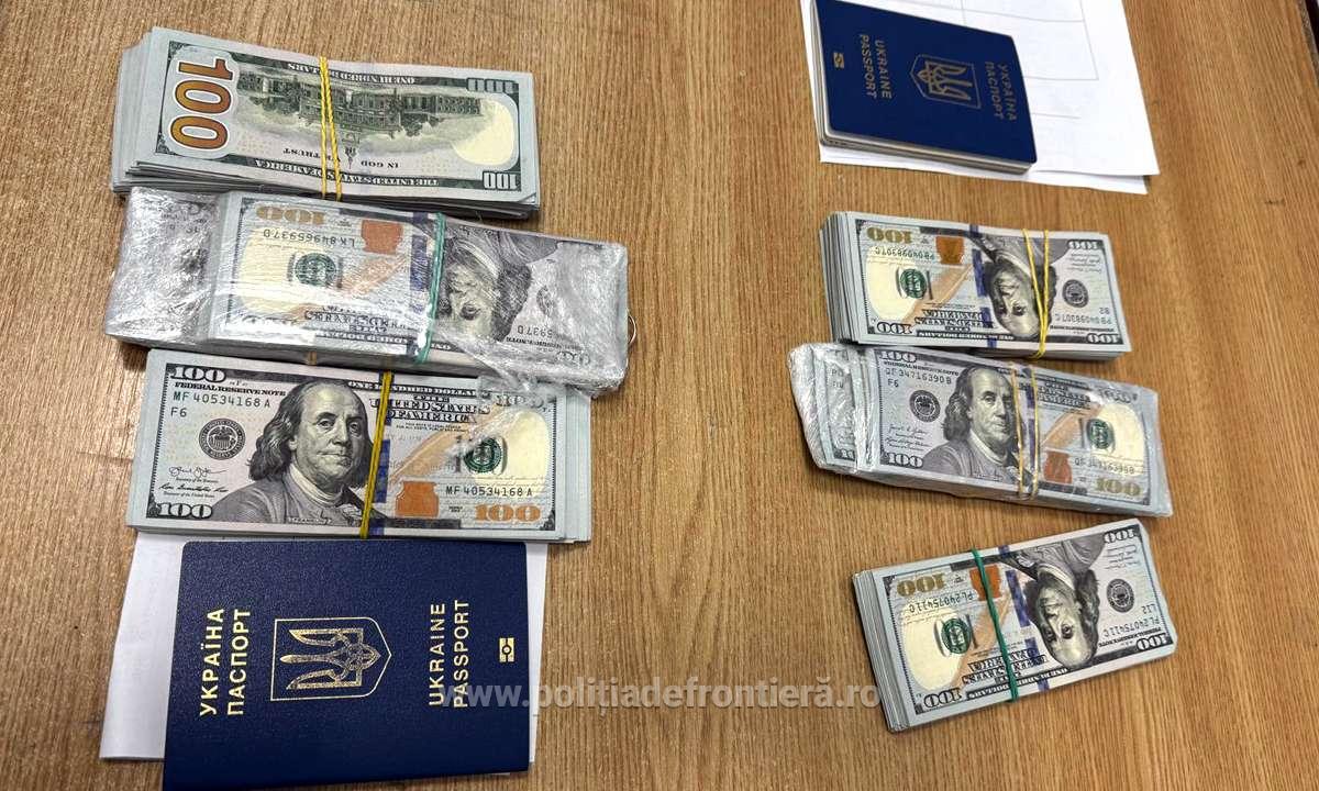 Două ucrainence au intrat în România cu zeci de mii de dolari ascunși în cizme