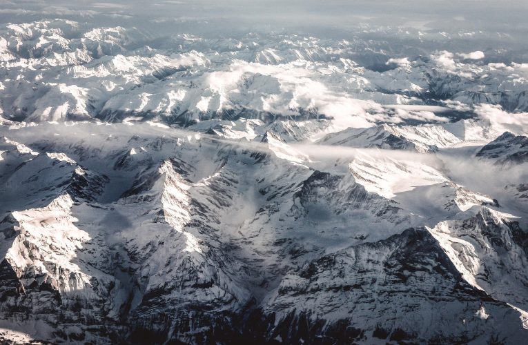 Estimare sumbră: Europa poate pierde 97% din ghețarii din Alpi până la sfârșitul secolului. Cercetător: „Peisajul va fi complet diferit”