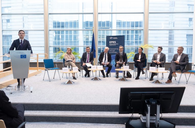 Eurodeputați, oficiali guvernamentali și fermieri din Estul Europei, uniți pentru apărarea fondurilor pentru agricultură