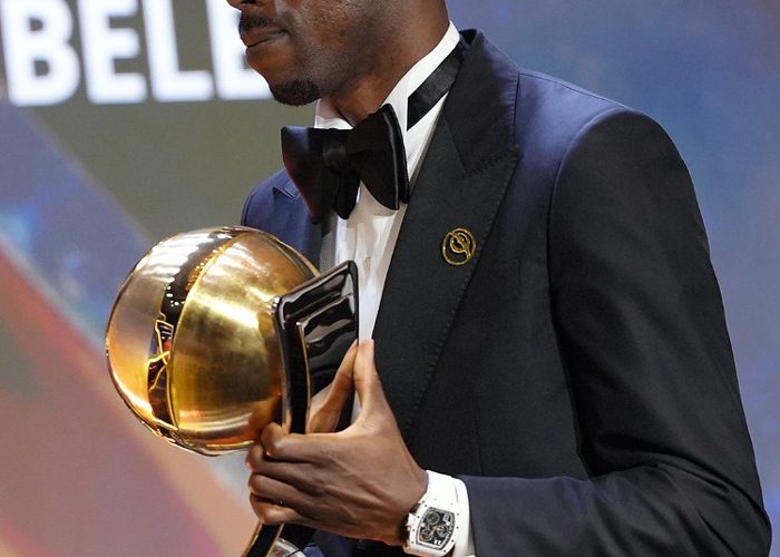 Globe Soccer Awards 2025: PSG domină gala de la Dubai. Premiu special și pentru Novak Djokovic