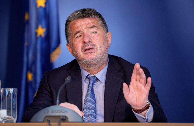 Halucinant la CFR Călători: mai mulți angajați sunt obligați să-și întrerupă programul de lucru timp de patru ore, iar apoi să-l reia