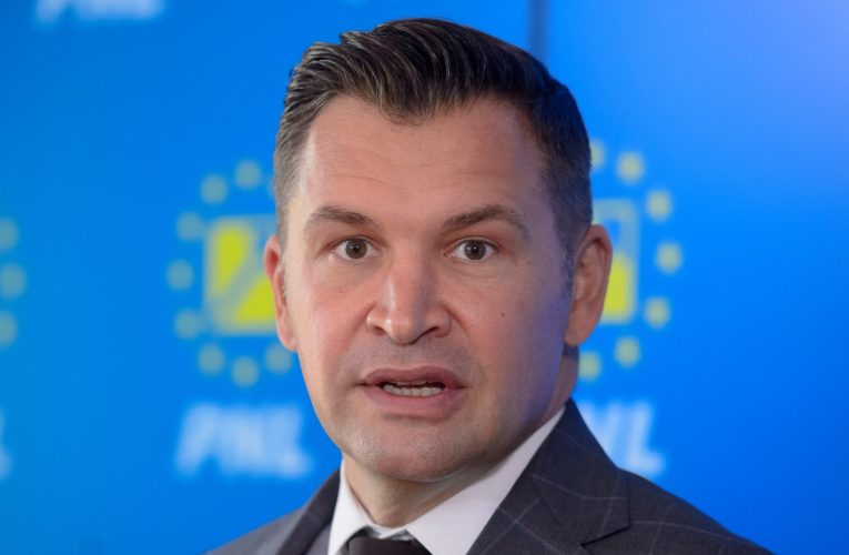 Ionuț Stroe solicită intervenția lui Nicușor Dan în cazul Legii Novak. Petiție susținută de cluburi din Superliga | Reacția lui Eduard Novak