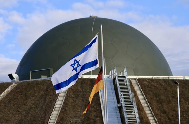 Israel și Germania semnează cel mai mare contract de apărare din istoria Israelului pentru sistemul Arrow-3
