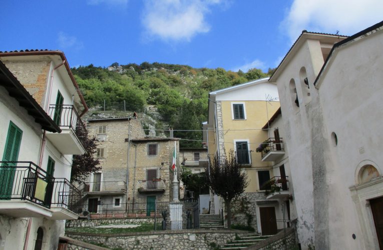 Italia sărbătorește primul copil născut într-un sat în ultimii 30 de ani. Motivul dezastrului demografic