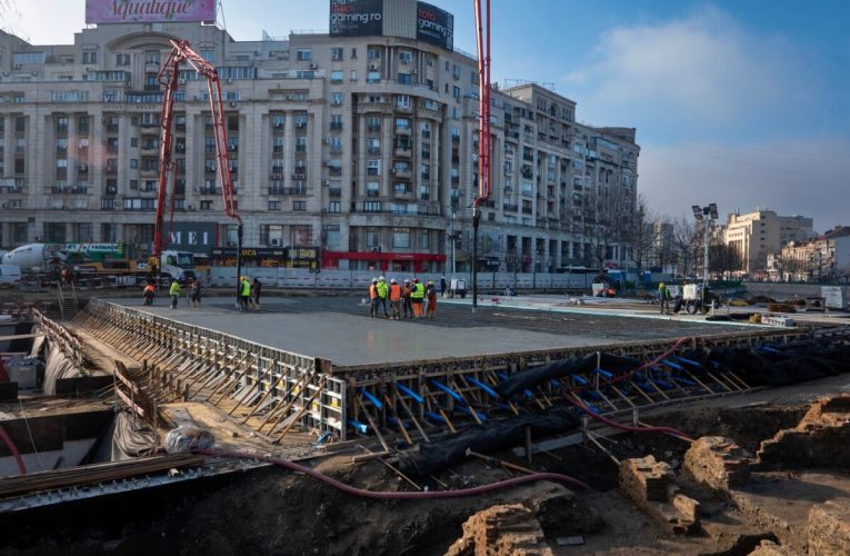 Lucrarea de refacere a Planșeului Unirii a ajuns într-o etapă importantă. Anunțul primarului Daniel Băluță