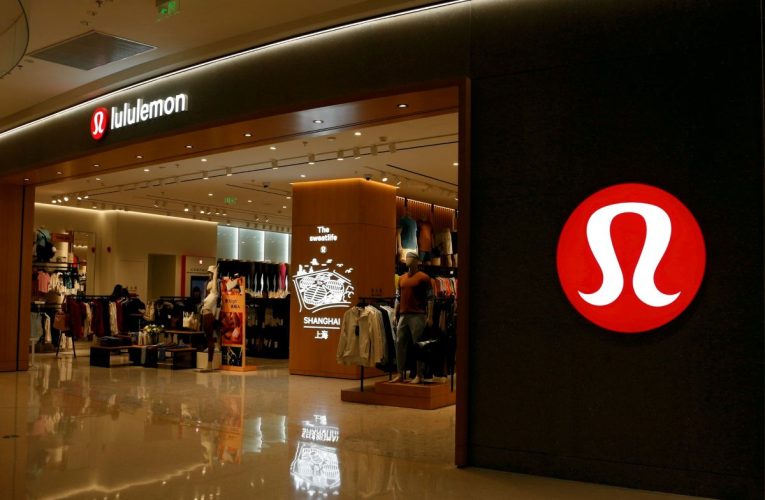 Lululemon, retailerul care produce haine sport, își deschide magazine în România. Când vor fi inaugurate primele unități