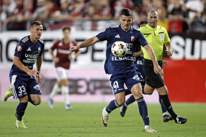 Meciul FC Botoșani-CFR 1907 Cluj deschide vineri etapa a 21-a a Superligii