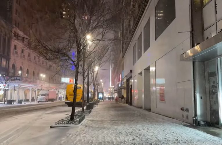 New York, paralizat: 1.700 zboruri anulate