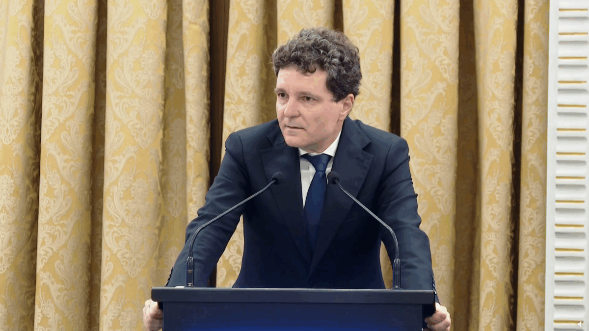 Nicușor Dan către românii din Marea Britanie: Vă invit să credem în România, să încercăm să lucrăm împreună