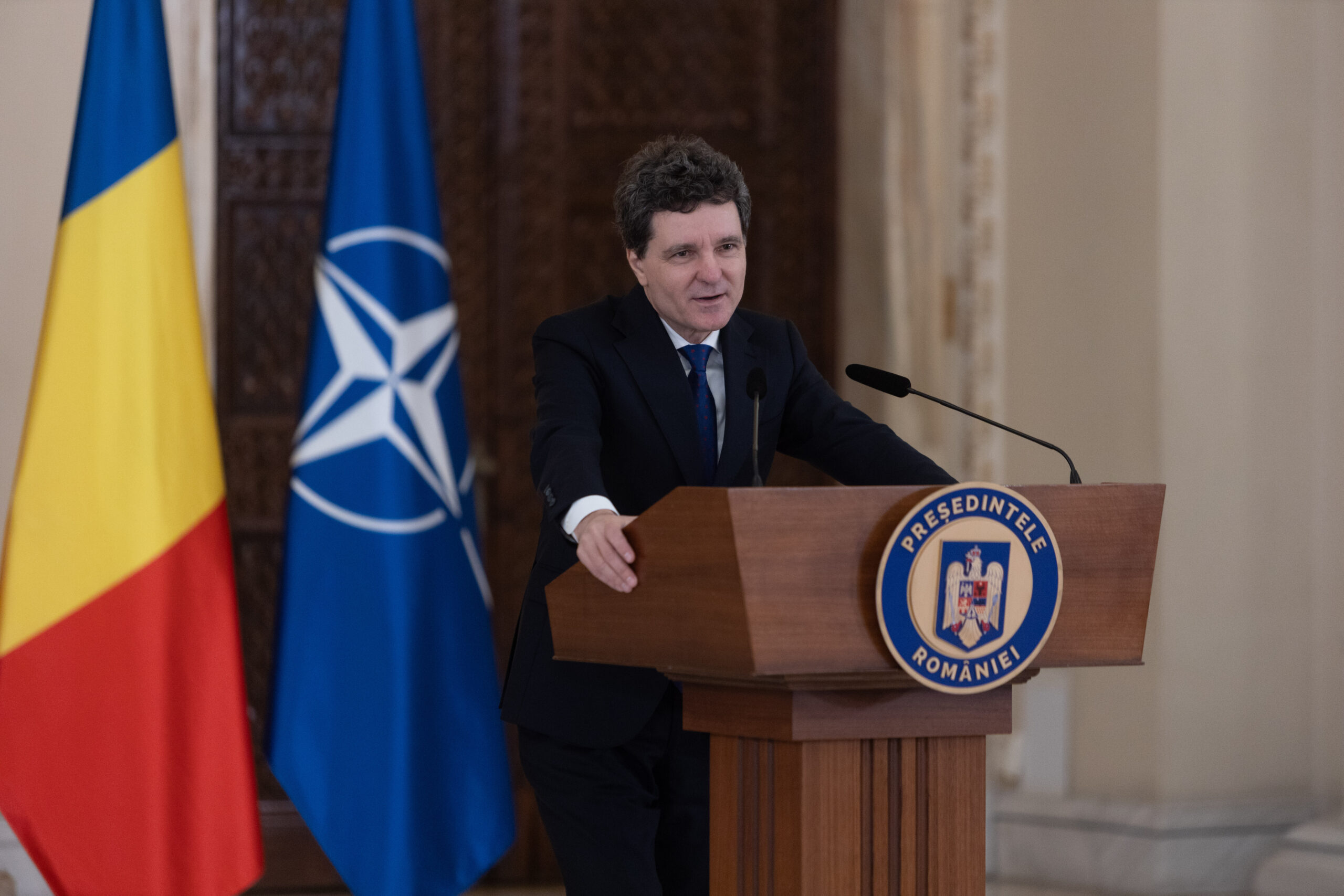 Nicușor Dan despre analiza Bloomberg privind apărarea României: „Țara are scenarii de apărare actualizate și coordonate cu NATO”