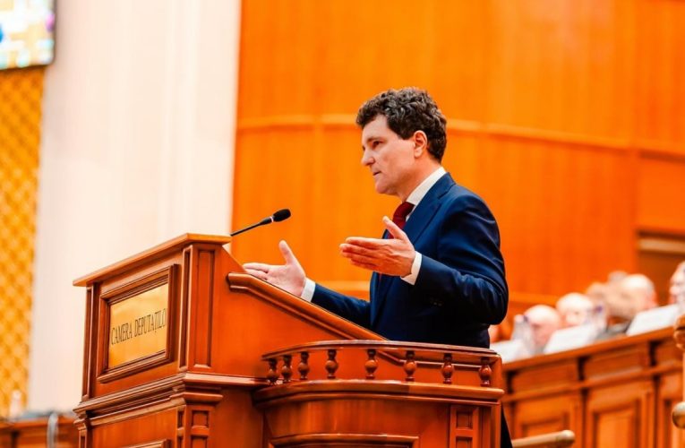 Nicușor Dan, despre Ludovic Orban: Nu se poate ca președintele să spună una și consilierul său să spună exact invers