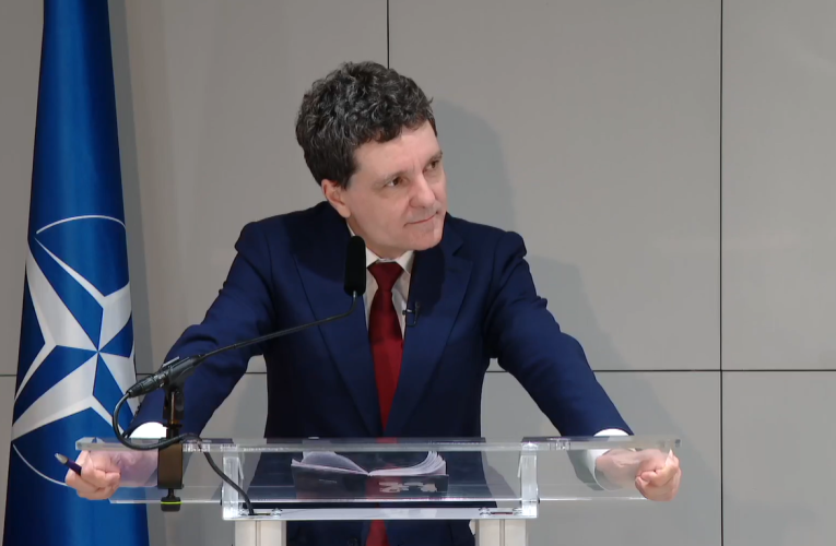 Nicușor Dan, în fața românilor din Franța: România a început un proces profund de reconciliere între administrație și societate