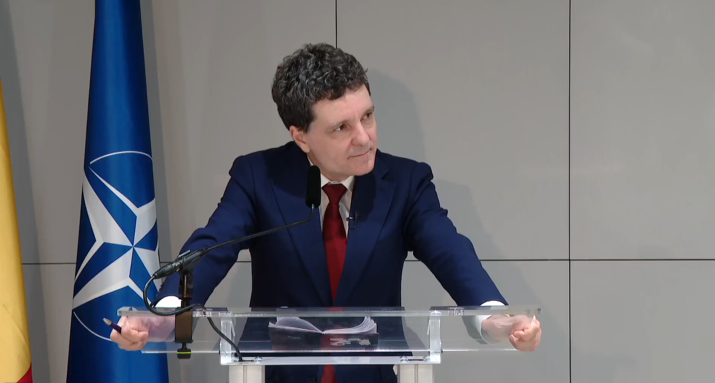 Nicușor Dan, în fața românilor din Franța: România a început un proces profund de reconciliere între administrație și societate