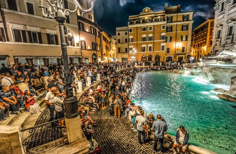 O taxă va fi impusă turiștilor care vizitează unul dintre cele mai populare obiective din lume. Numeroși români vor fi afectați