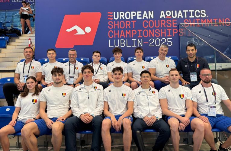 Opt sportivi români participă la Campionatul European de înot în bazin scurt de la Lublin