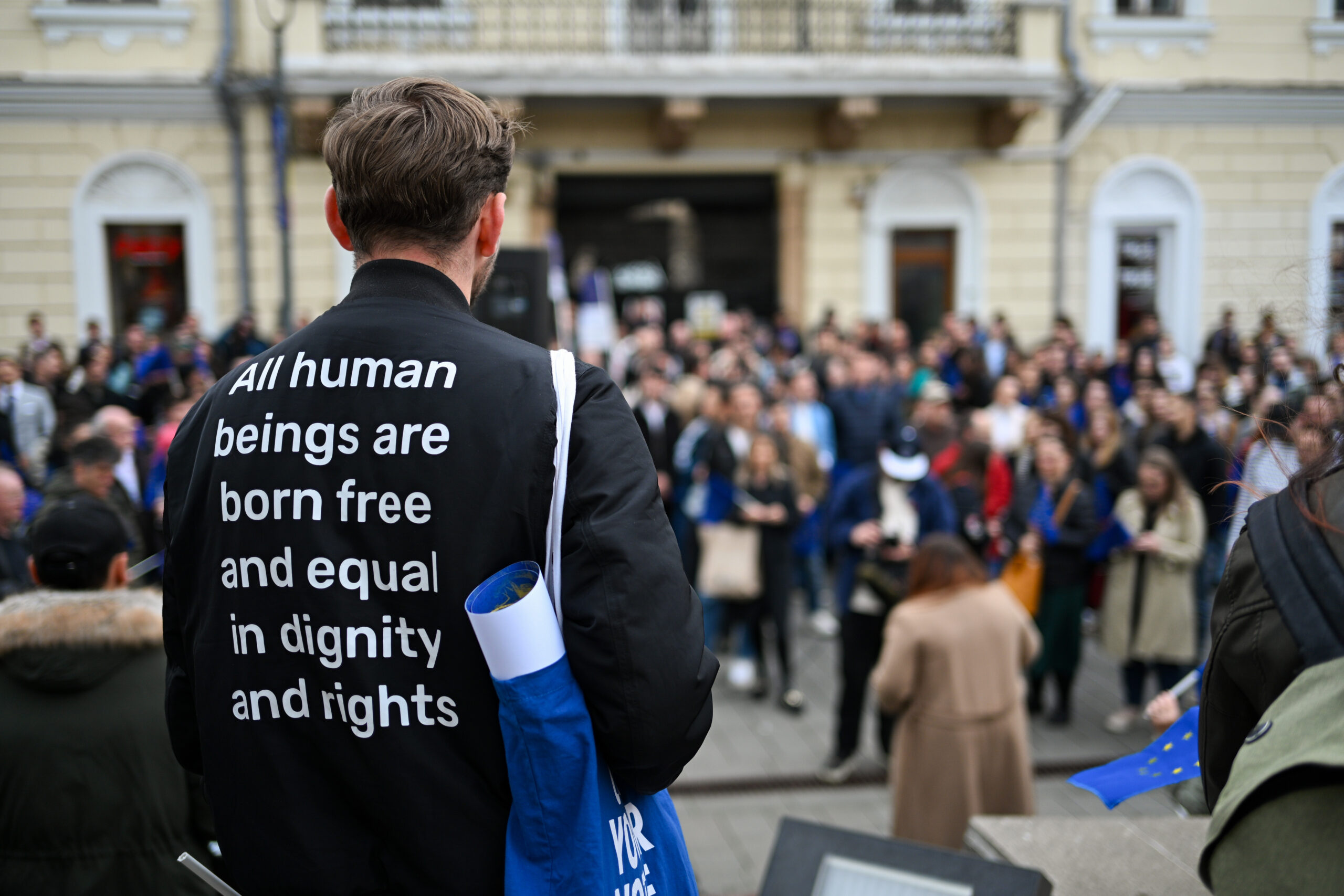 Paradoxul care polarizează societatea: Este democrația mereu despre adevăr?