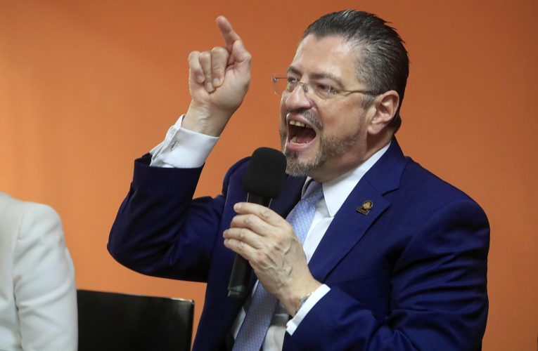 Președintele din Costa Rica scapă de cercetările pentru interferență în alegeri. Cazul său, suspendat până la încheierea mandatului