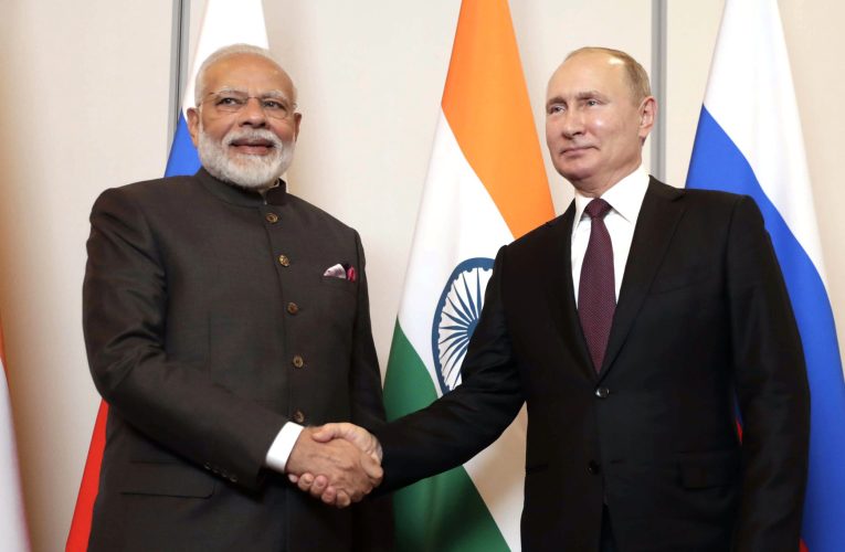 Putin și Modi vor discuta despre relațiile economice și de apărare, în contextul presiunilor SUA