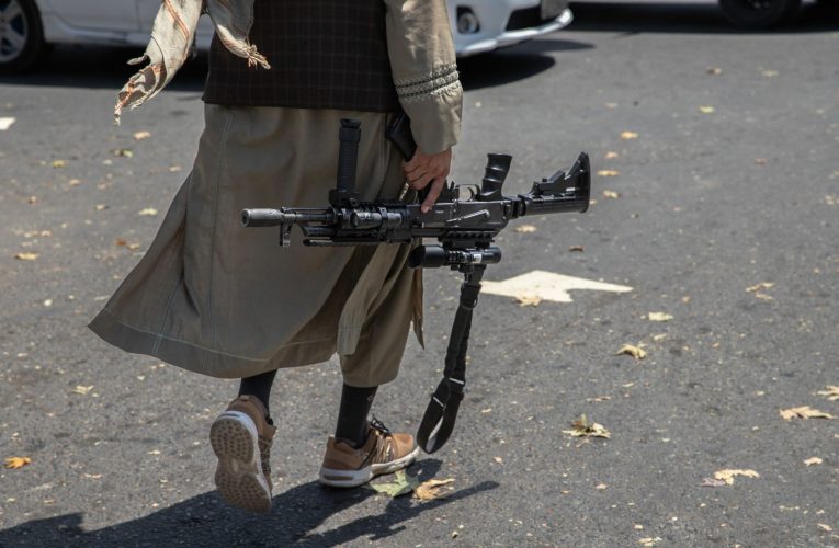 Schimburi de focuri intense între Pakistan și Afganistan