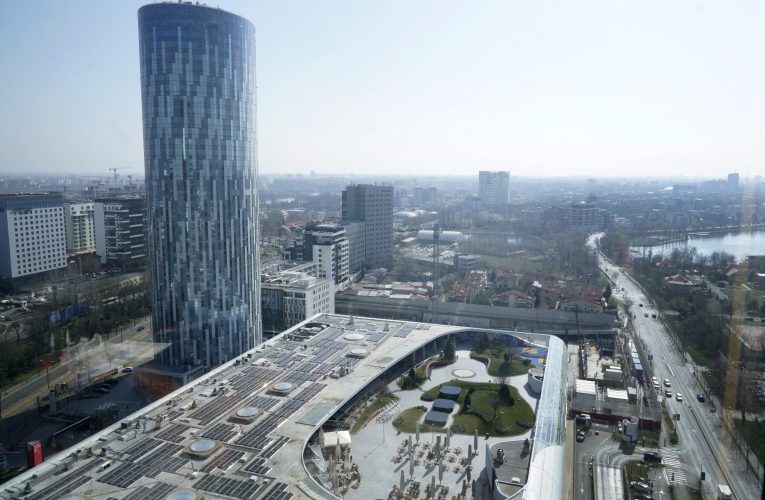 Un mall din Capitală se extinde cu o investiție de peste 300 de milioane de euro: Sală de spectacole, hotel și birouri, zona de retail și o sală de cinema / Cea mai mare extindere a unui mall din Europa