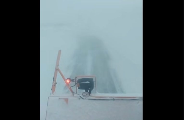 Viscol pe Transalpina: acces permis doar cu tracțiune integrală sau lanțuri la Rânca. VIDEO