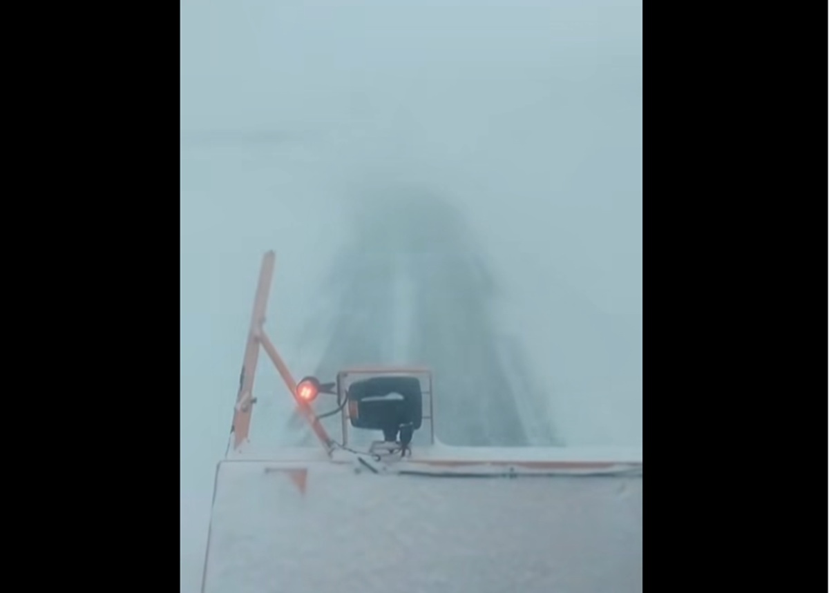 Viscol pe Transalpina: acces permis doar cu tracțiune integrală sau lanțuri la Rânca. VIDEO