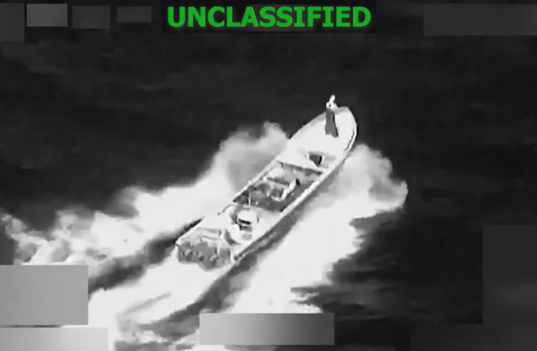 Armata SUA anunță că a atacat o ambarcațiune în estul Pacificului. Două persoane, ucise