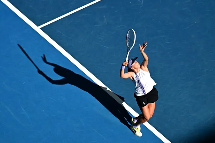 Australian Open. Jannik Sinner și Iga Swiatek se califică în sferturi în minimum de seturi