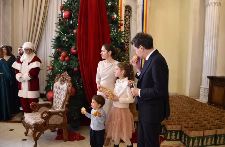 Ce a primit președintele Nicușor Dan de la Moș Crăciun și cum a petrecut de Revelion