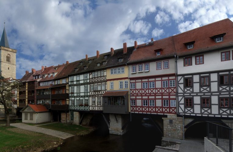 Cel mai lung pod locuit din lume adăpostește 80 de rezidenți