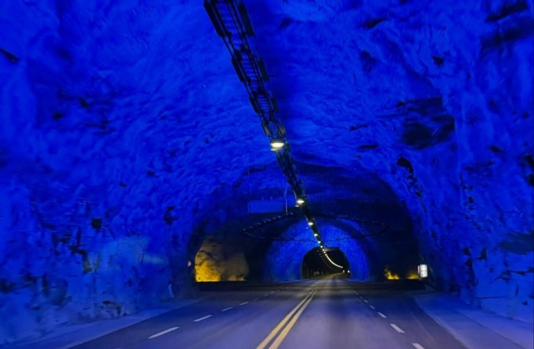 Cel mai lung tunel rutier din lume a devenit o atracție turistică majoră. Accesul este gratuit