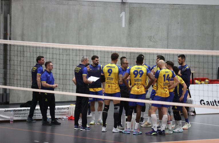 Corona Brașov joacă pentru calificarea în optimile CEV Cup. Dinamo își află miercuri adversara