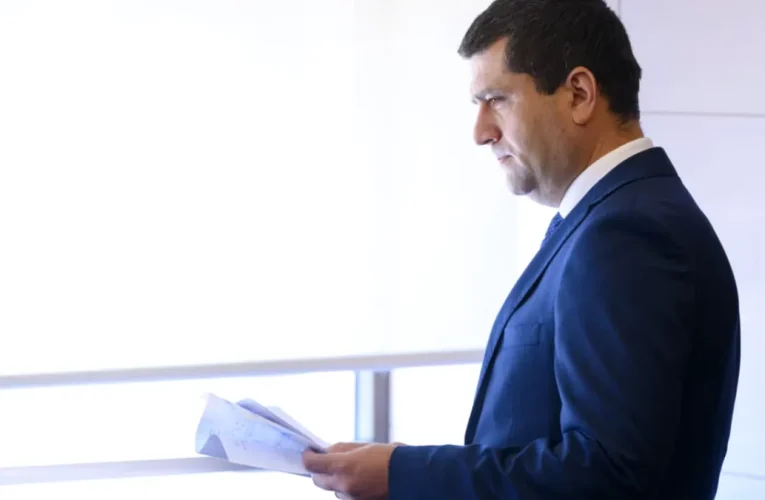 Cum ar răspunde România dacă SUA ar detașa trupe în Groenlanda Răspunsul lui Miruță