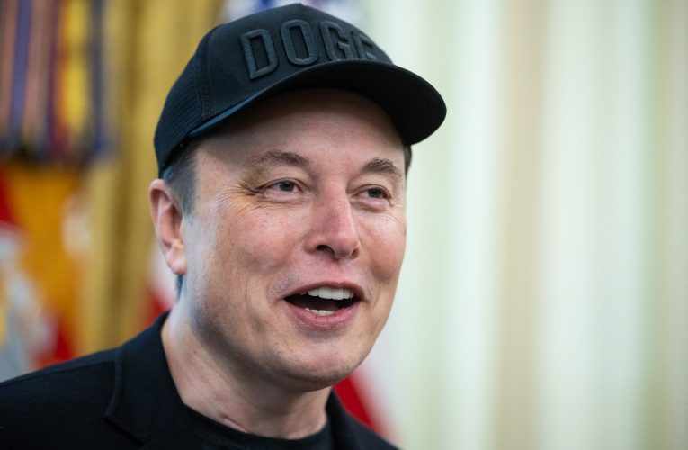 De ce spune Elon Musk că economisirea pentru pensie va fi „irelevantă” în următorii 20 de ani