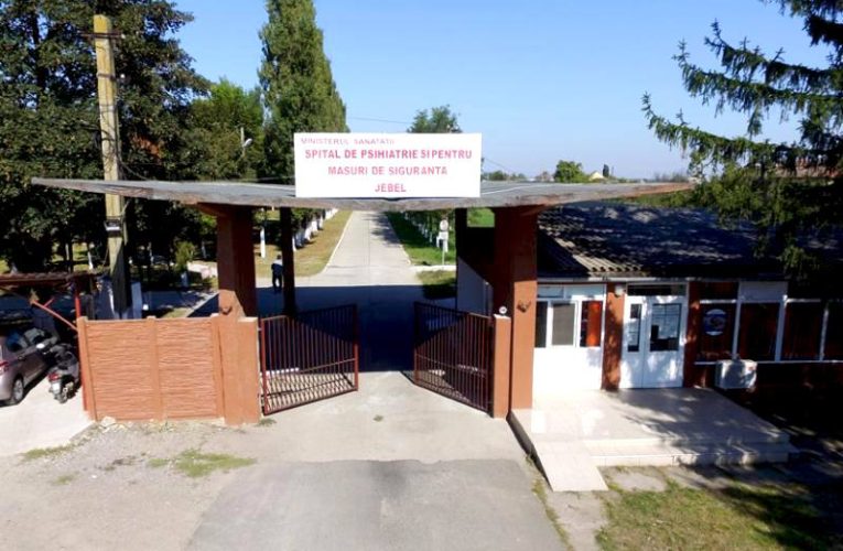 Deținut internat la Psihiatrie în județul Timiș a evadat cu mașina unui angajat