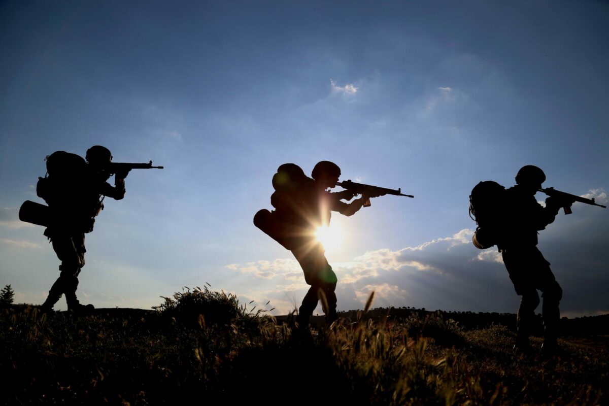 Dezvăluire la Kiev: 200.000 de militari au părăsit frontul fără permisiune. 2 milioane de ucraineni sunt „dați în urmărire” pentru evitarea serviciului militar