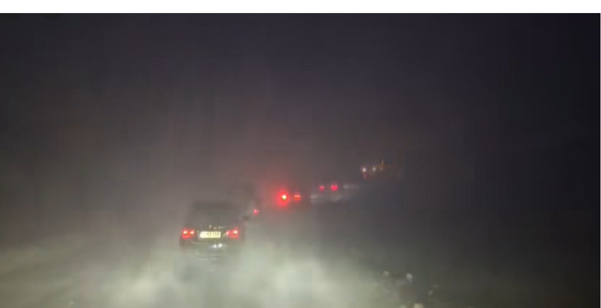 Drum național închis din cauza viscolului în județul Botoșani. Vizibilitatea este zero