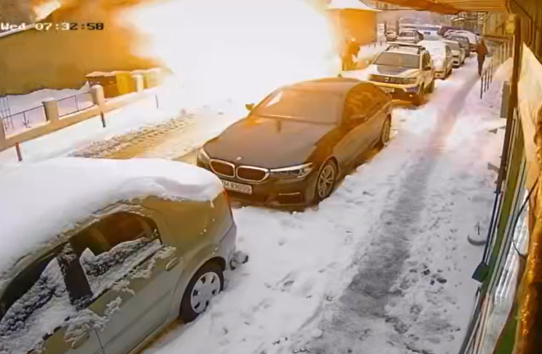 Explozie la o anexă a Poliției Lugoj. Trei persoane afectate, una rănită grav. / IPJ: Clădirea nu era racordată la gaz