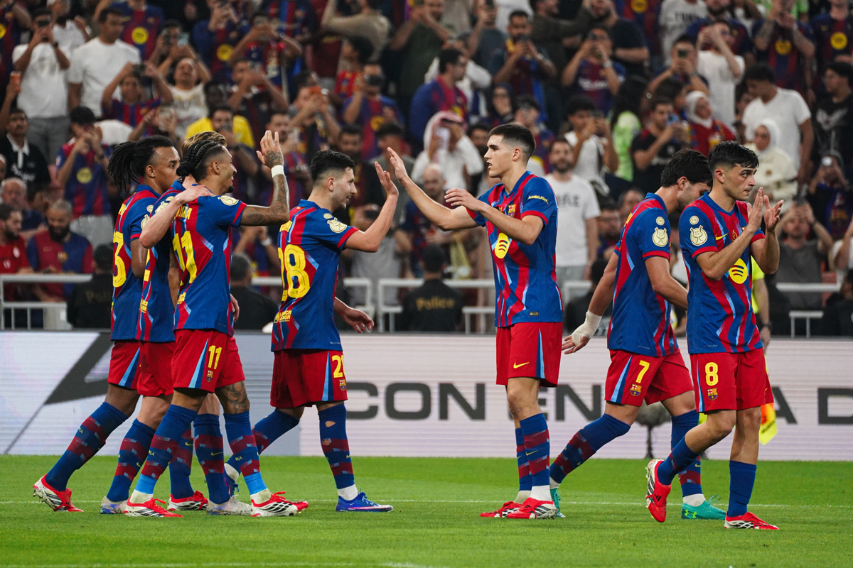 FC Barcelona se califică în sferturile Cupei Regelui, după 2-0 cu Racing Santander