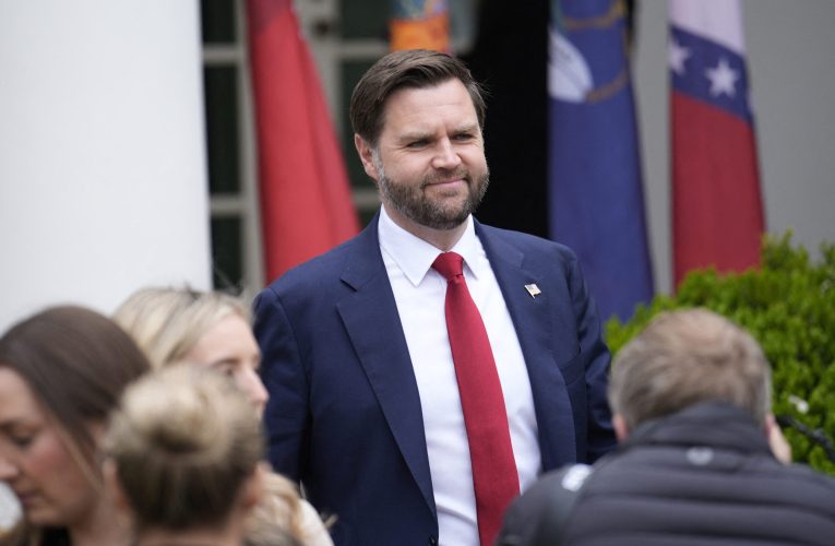 J.D. Vance îi ia apărarea agentului ICE care a omorât o femeie: A acționat în autoapărare