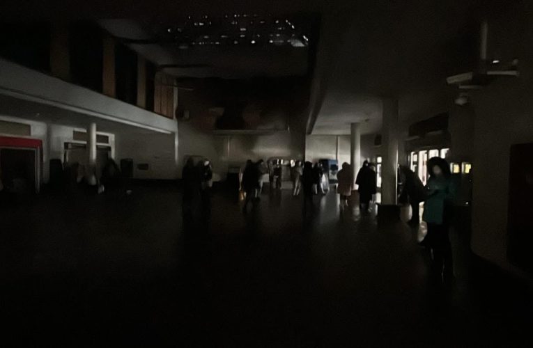 Kievul e în șoc după ce o pană masivă de curent a pus la pământ toată infrastructura