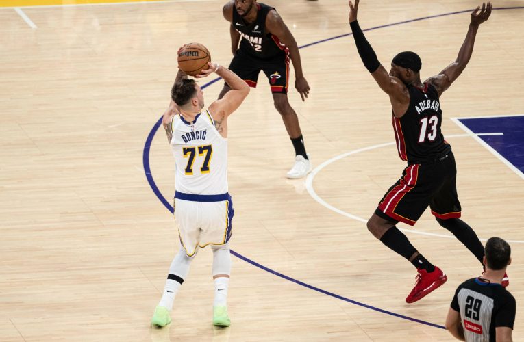 Luka Dončić stabilește recorduri pentru Los Angeles Lakers în victoria cu Chicago Bulls, în NBA