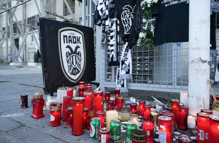Lyon – PAOK 4-2, meci umbrit de tragedia din România: omagiu pentru suporterii greci morți în accidentul din Timiș