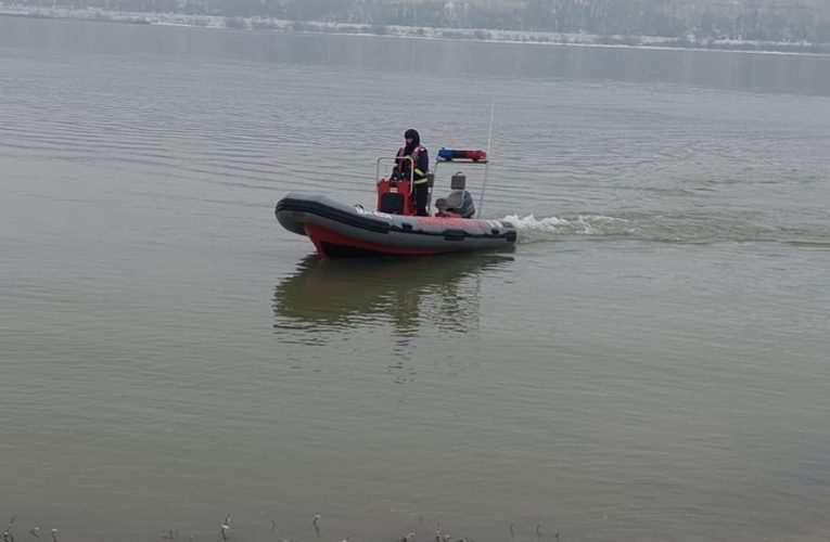 Marinarul dispărut de pe o barjă care naviga pe Dunăre, de negăsit. Căutările au fost întrerupte